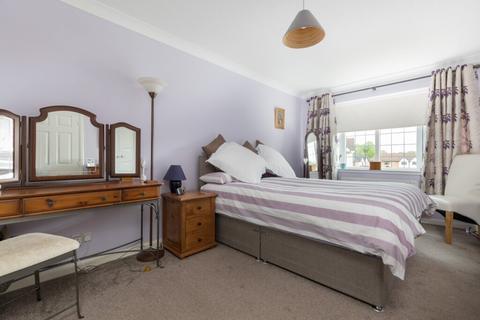 28 Braidpark Drive, Giffnock, Glasgow, G46 6LY