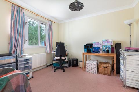 28 Braidpark Drive, Giffnock, Glasgow, G46 6LY