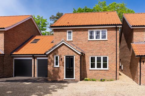 4 bedroom link detached house for sale - Flowerpot Lane, Long Stratton, Norwich, Norfolk