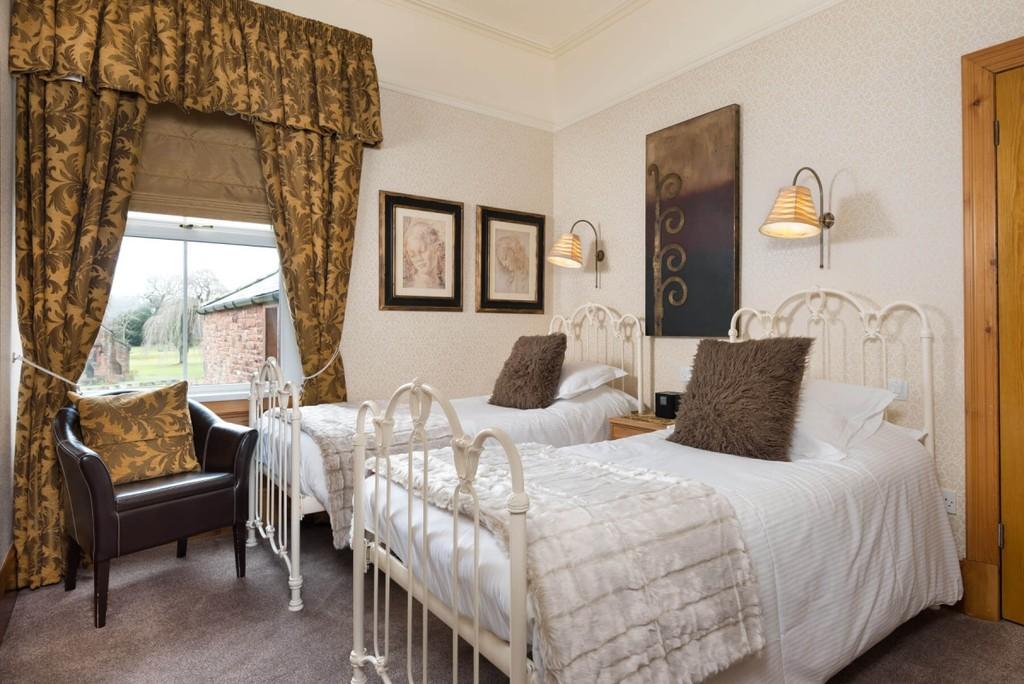 Twin Bedroom