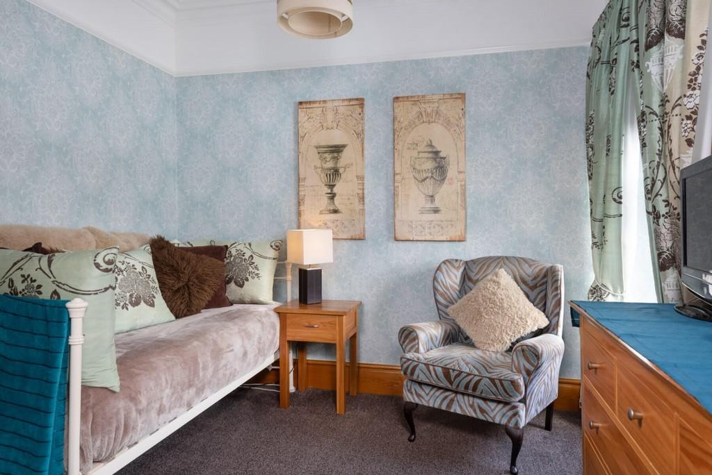 Twin Bedroom