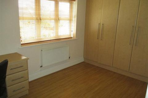 4 bedroom house to rent - Sandstone Close, Rainhill