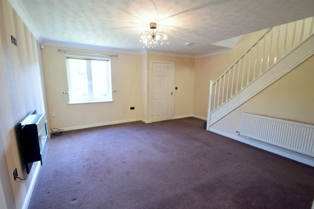 70 Chestnut Bush, Broadlands... 3 bed detached house £279,950