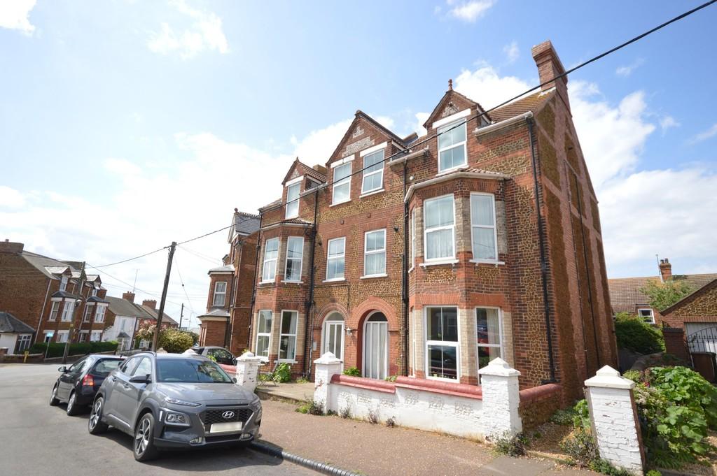 Hunstanton 2 bed apartment for sale £180,000