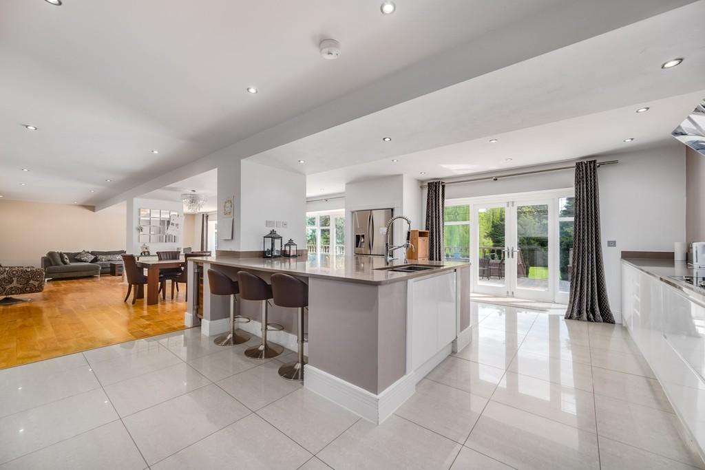 Lovelace Avenue, Solihull 6 bed detached house £2,500,000