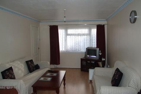 3 bedroom terraced house to rent, Beamsley Walk, Bradford, BD9