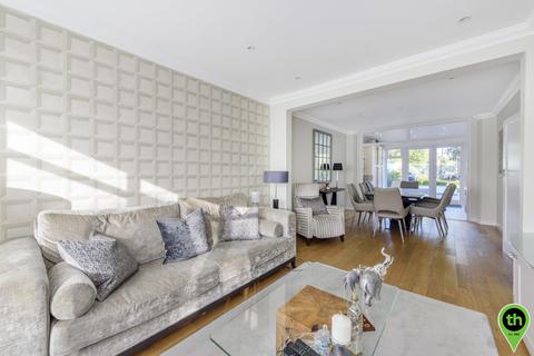 94 Hartland Drive, Edgware, HA8 8RH