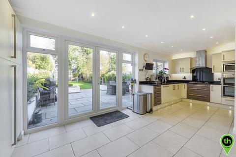 94 Hartland Drive, Edgware, HA8 8RH