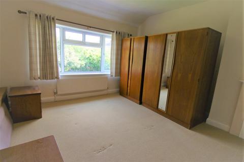 101 Oxbarn Avenue, Wolverhampton, WV3 7HQ
