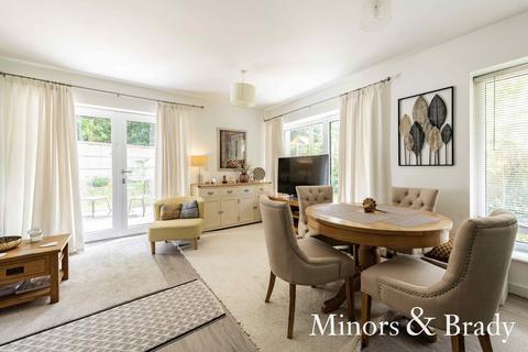 7 Carrowbreck Close, Norwich, NR6 5FB