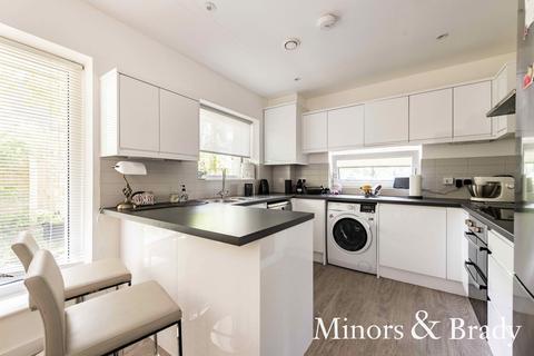 7 Carrowbreck Close, Norwich, NR6 5FB