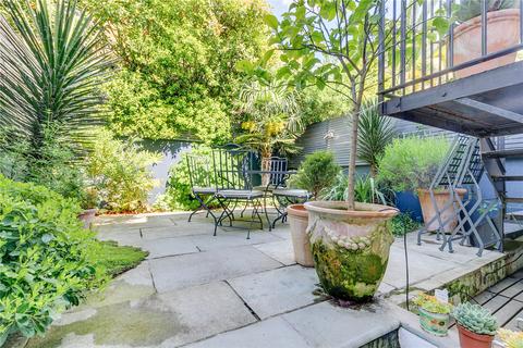 46 Reporton Road, London, SW6 7JR