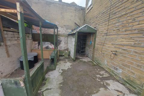 undefined, Jennings Place, Bradford, BD7