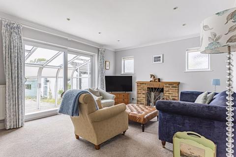 Sea Mist, 30 Lighthouse Road, St Margarets Bay, Dover, CT15 6EJ