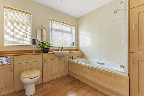 Sea Mist, 30 Lighthouse Road, St Margarets Bay, Dover, CT15 6EJ