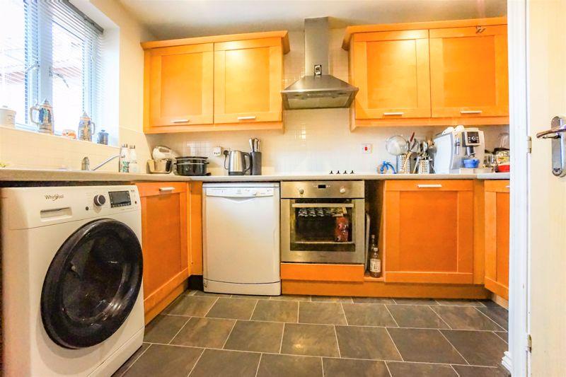 Thunderbolt Way, Tipton 1 bed flat £80,000