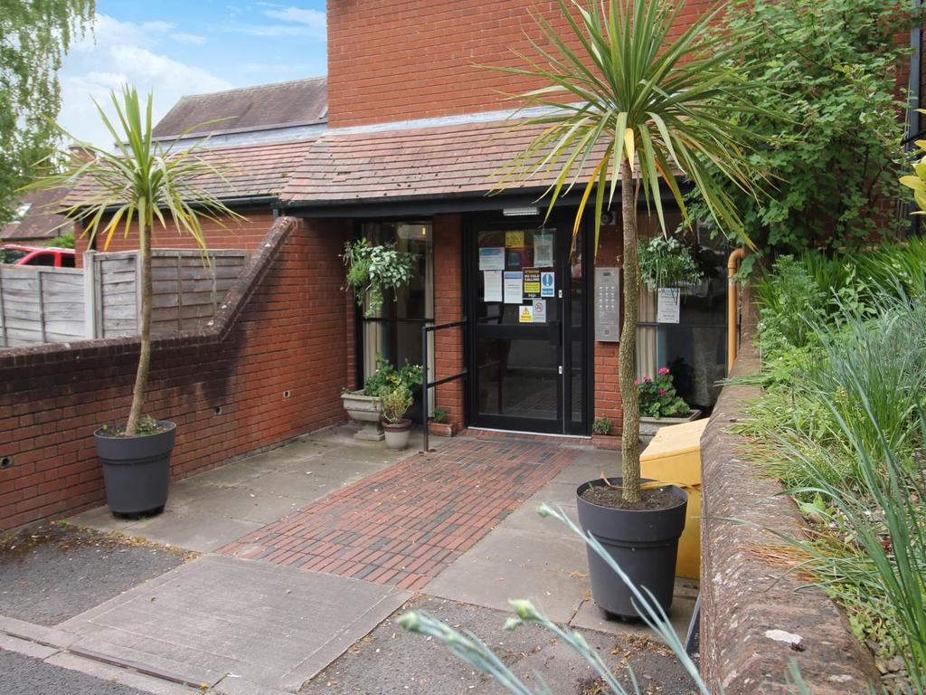 Seward Close, Cowl Street, Evesham 1 bed retirement property £537 pcm