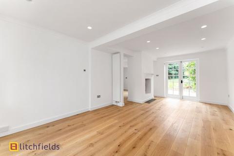 3 bedroom cottage for sale - Asmuns Place, Hampstead Garden Suburb, NW11