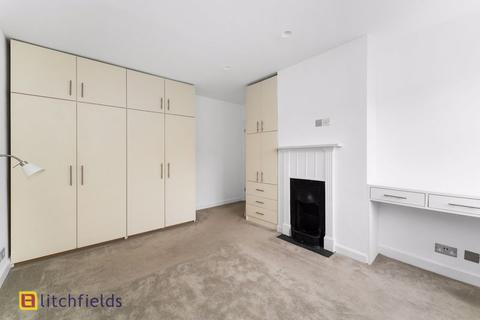 5 Asmuns Place, London, NW11 7XE