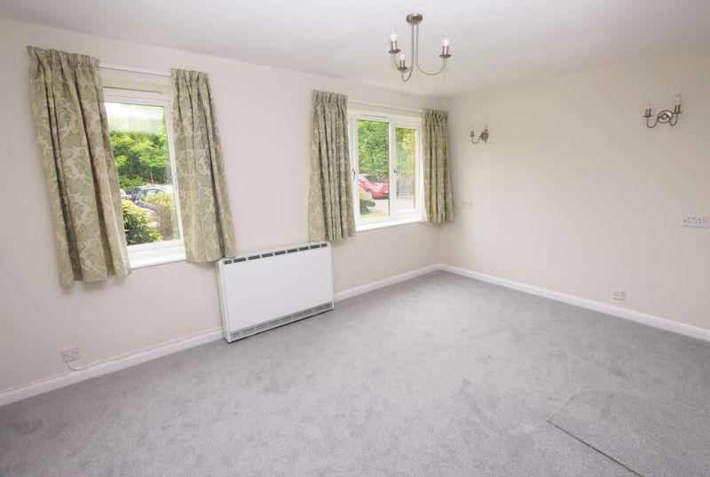 St. Mary's Close, Alton, Hampshire 2 bed retirement property £165,000