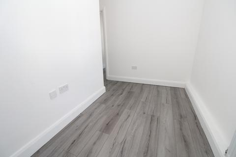 1 bedroom apartment to rent - College Road, Bromley, BR1