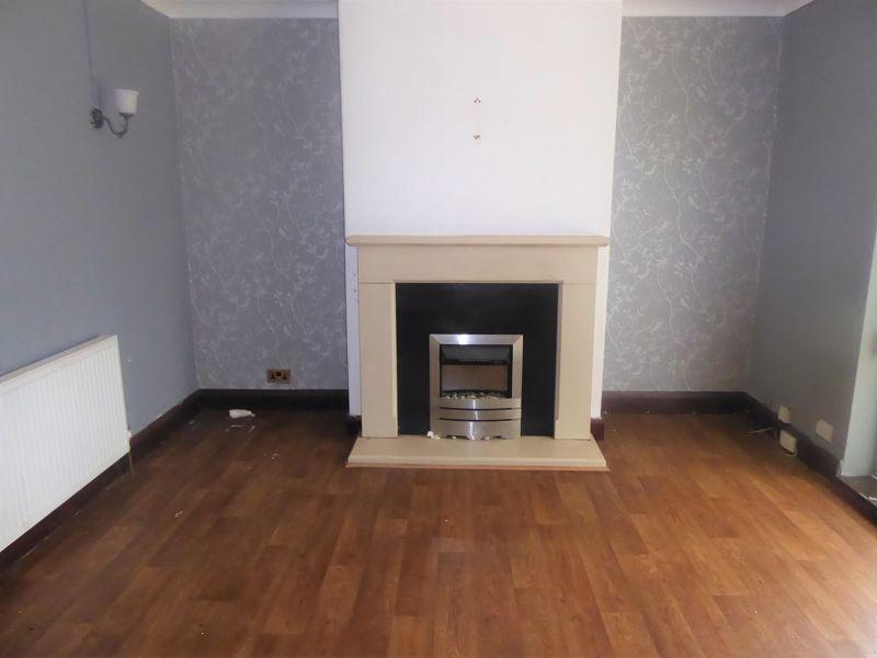 Nursery Lane, Halifax 3 bed semidetached house £125,000