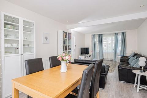 26 Manor Way, Harrow, HA2 6BY