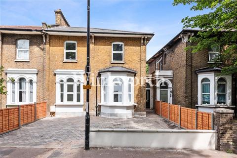 4 bedroom semi-detached house to rent, West Green Road, London, N15
