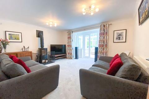 25 Kingfisher Close, Congleton, CW12 3FF