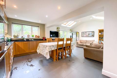 25 Kingfisher Close, Congleton, CW12 3FF
