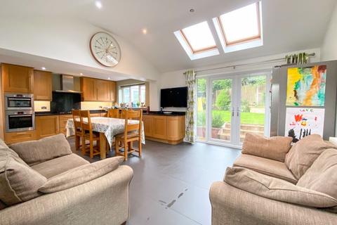 25 Kingfisher Close, Congleton, CW12 3FF