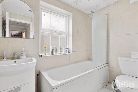 35 Morley Avenue, London, N22 6LY