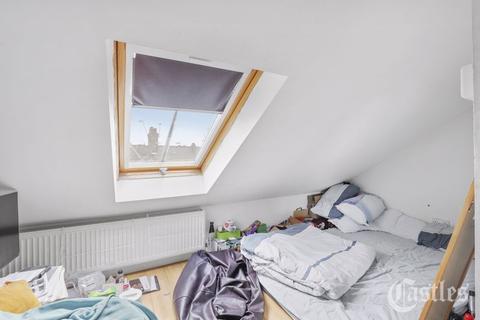 35 Morley Avenue, London, N22 6LY