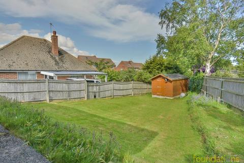 2 bedroom detached bungalow for sale - Alfray Road, Bexhill-on-Sea, TN40