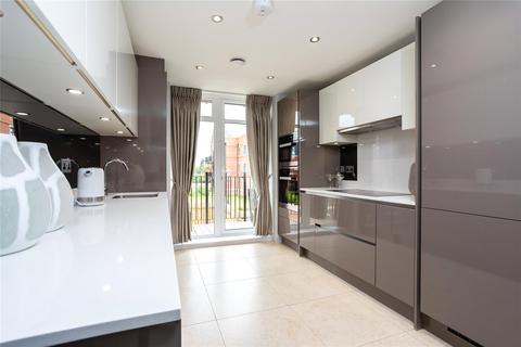2 bedroom apartment for sale - Marlborough Drive, Bushey, Hertfordshire, WD23