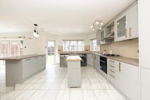 5 bedroom house to rent - Whatley Avenue, SW20