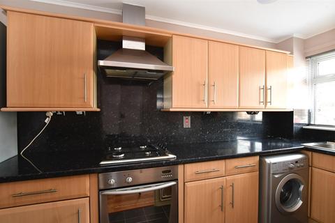 12 Walker Close, Crayford, Dartford, DA1 4SR