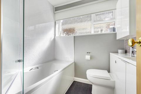 50 Brackley Way, Basingstoke, RG22 6LN