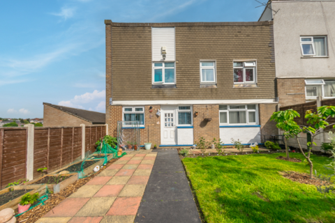 3 bedroom end of terrace house for sale - Bawn Gardens, Leeds