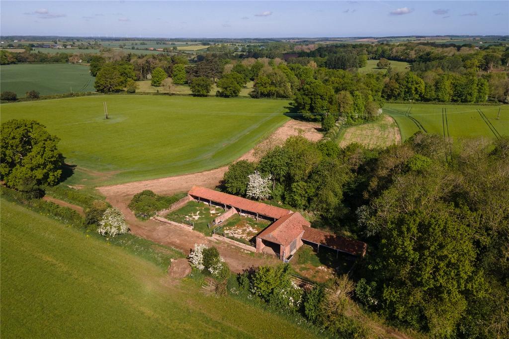 Thorpland Lodge Farm, Fakenham... 3 bed barn £600,000