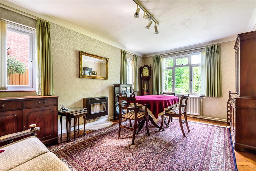 Watling Street, Strood 3 bed detached house £500,000