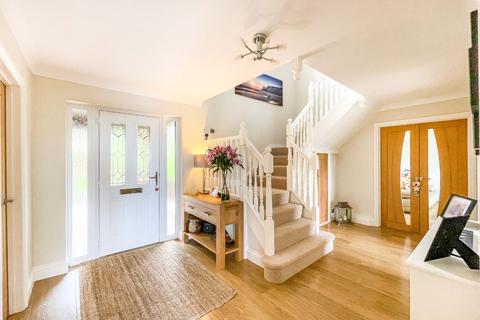 13 Brodawel, Llannon, Llanelli, SA14 6BJ