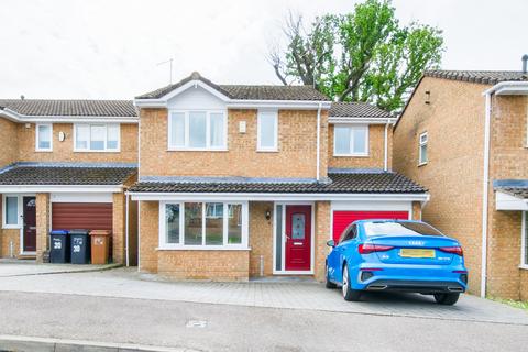 4 bedroom detached house for sale - Whiteheart Close, Northampton, Northamptonshire