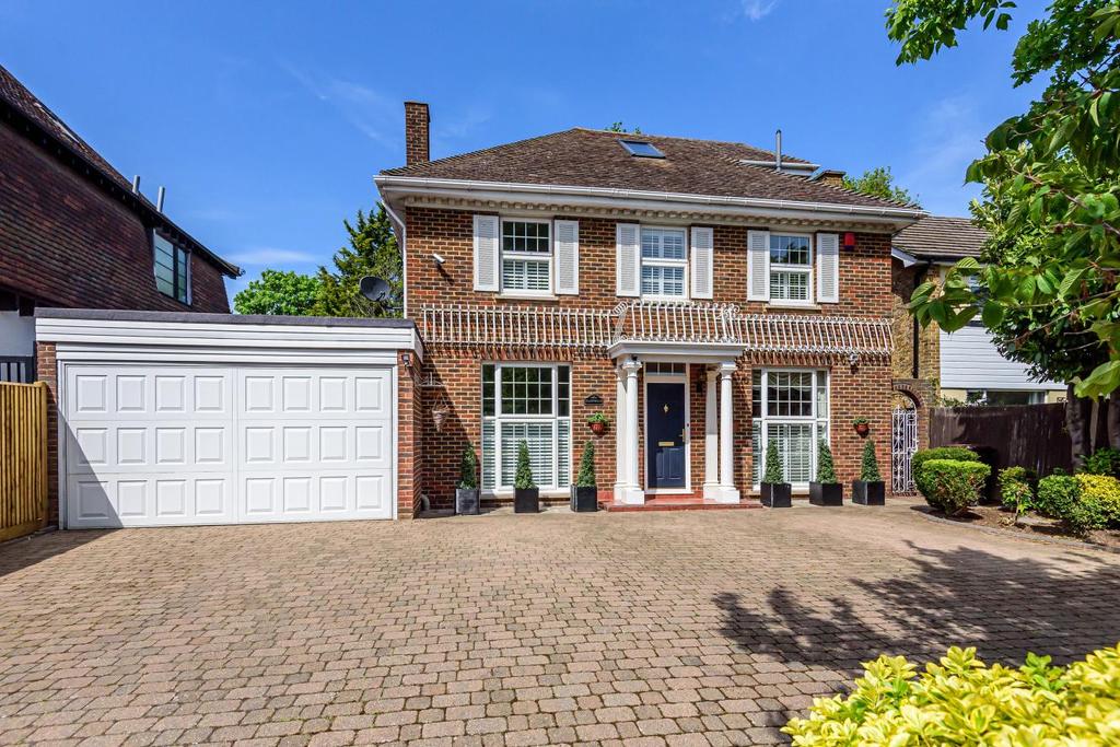 hawthorne-road-bromley-5-bed-detached-house-1-695-000