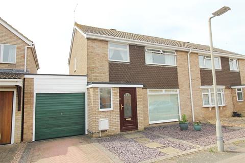 4 bedroom semi-detached house for sale - Welland Drive, Newport Pagnell, Buckinghamshire, MK16