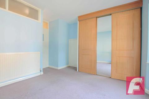 1 bedroom maisonette for sale - Fairlawns, Langley Road