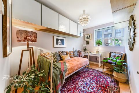 Flat 2, Page House Welland Street, London, SE10 9DG