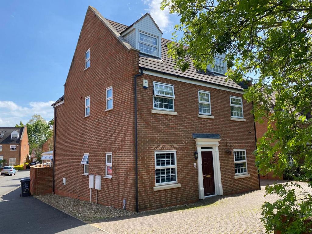 Ladymead Close, West Hunsbury... 5 bed detached house £535,000