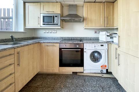 2 bedroom flat to rent, Platinum House Lyon Road, Harrow, Middlesex, HA1 2EX