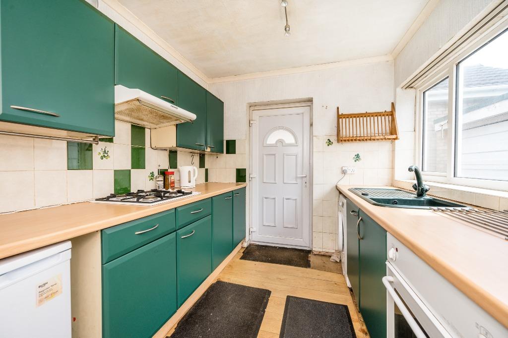 Avondale Road, Haydock, WA11 2 bed bungalow £150,000